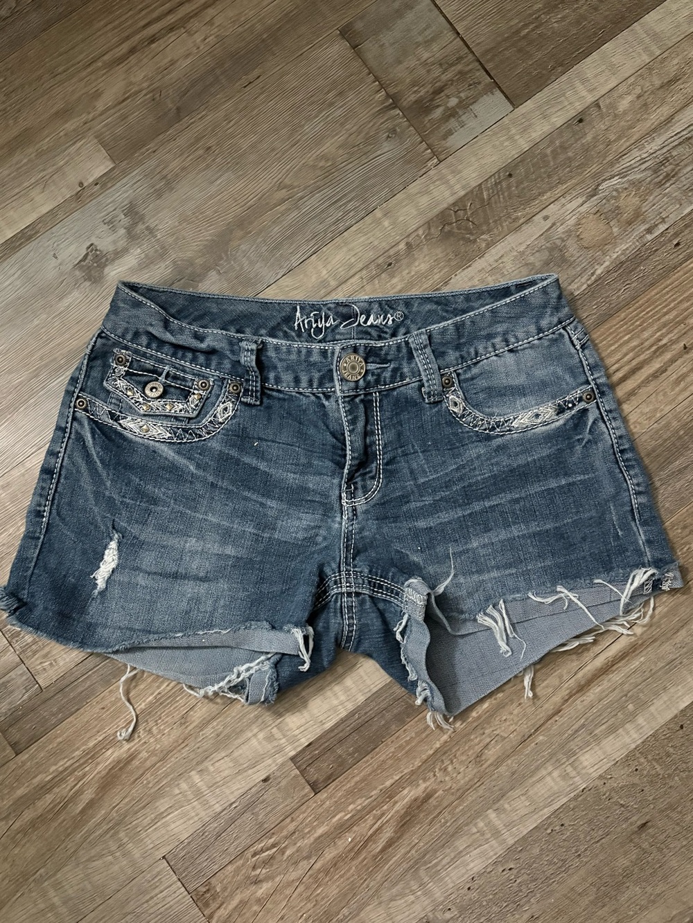 Ariya Jeans Distressed Denim Shorts